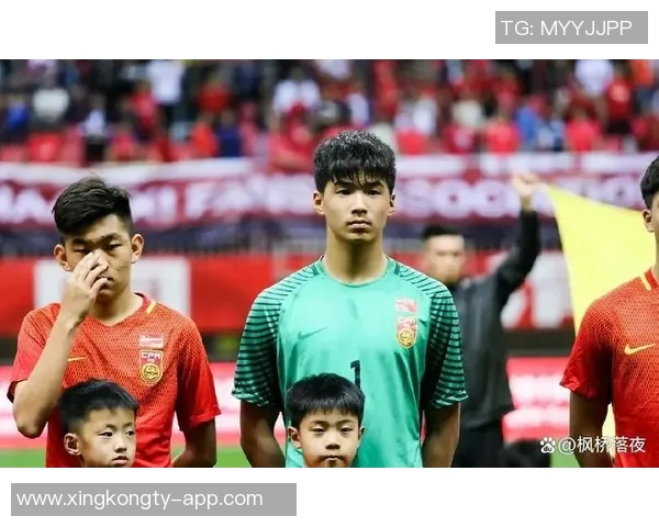 现役留洋足球球星的逐梦之旅与他们在世界赛场上的辉煌瞬间